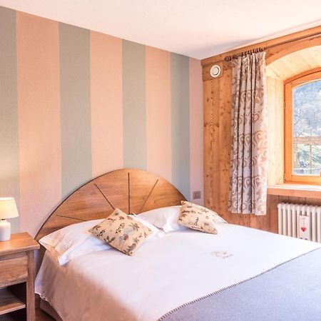 Maison Lo Triolet アントロ エクステリア 写真